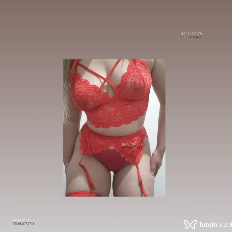 Acompanhante Juju - Feed