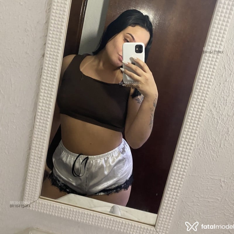 Acompanhante Mirela - Feed