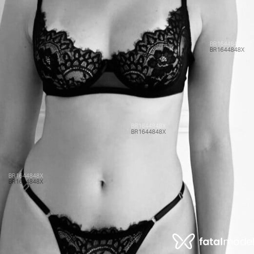 Acompanhante Luiza - Feed