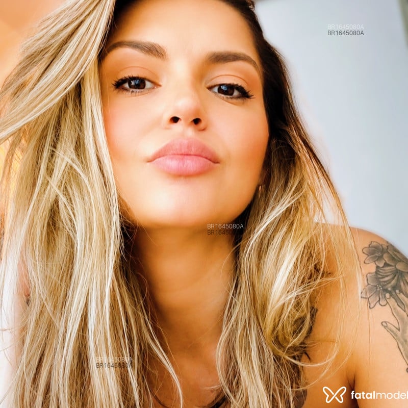 Acompanhante Julia Santi - Feed