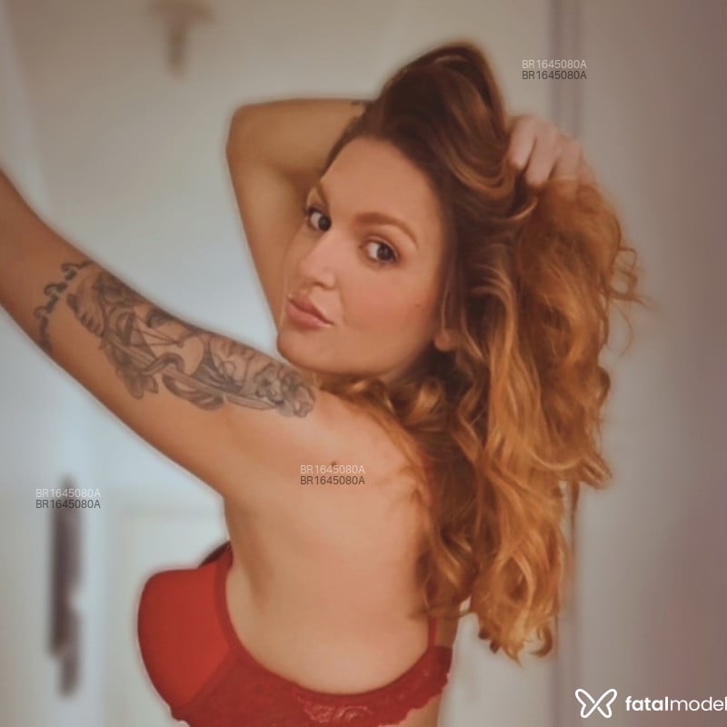Acompanhante Julia Santi - Feed