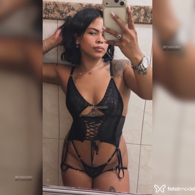 Acompanhante Nicole - Feed