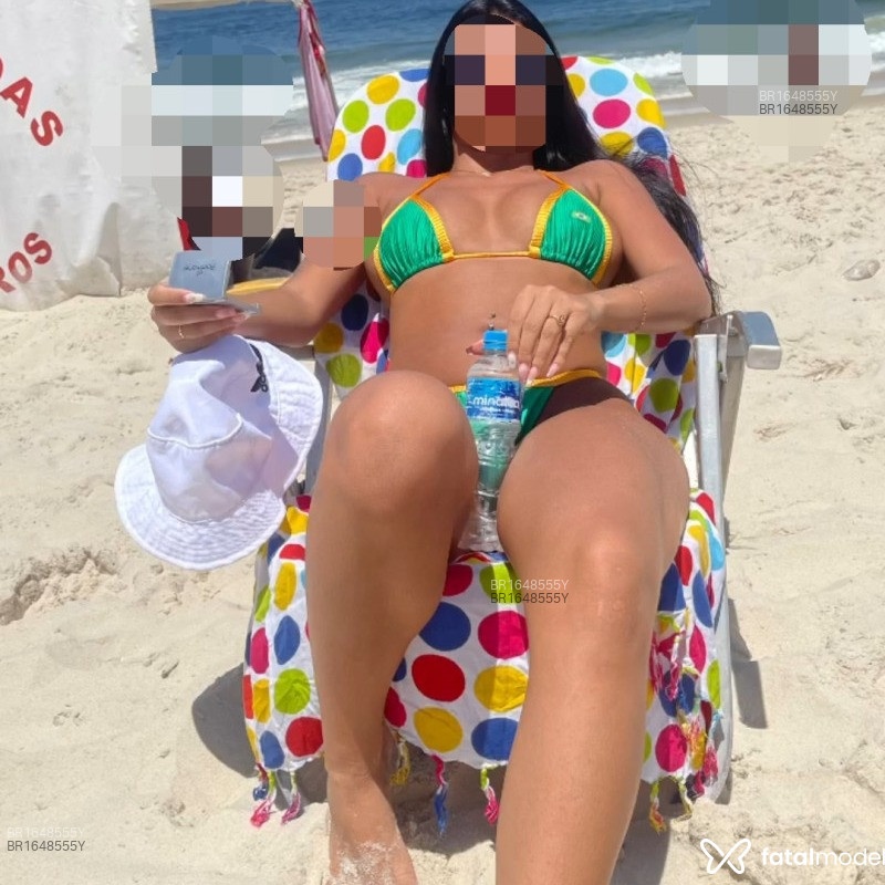 Acompanhante Karine - Feed