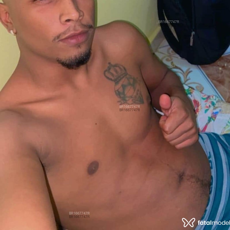 Acompanhante Matheus - Feed