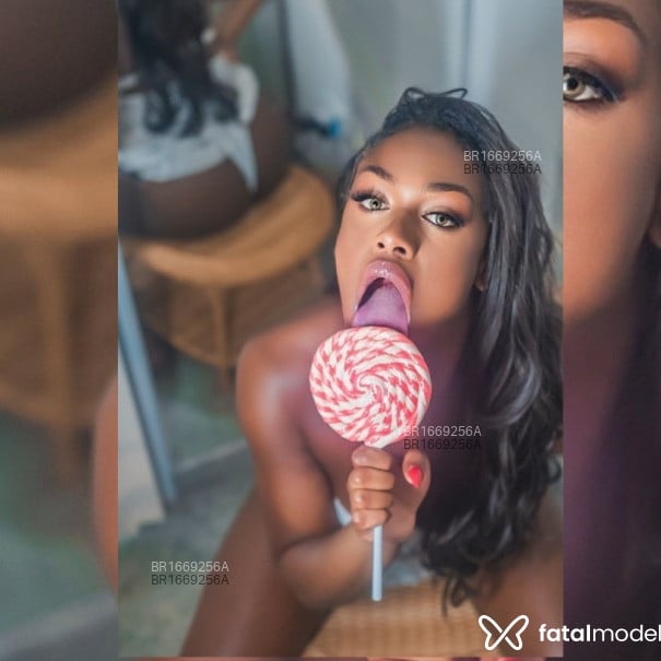 Acompanhante Viviane - Feed