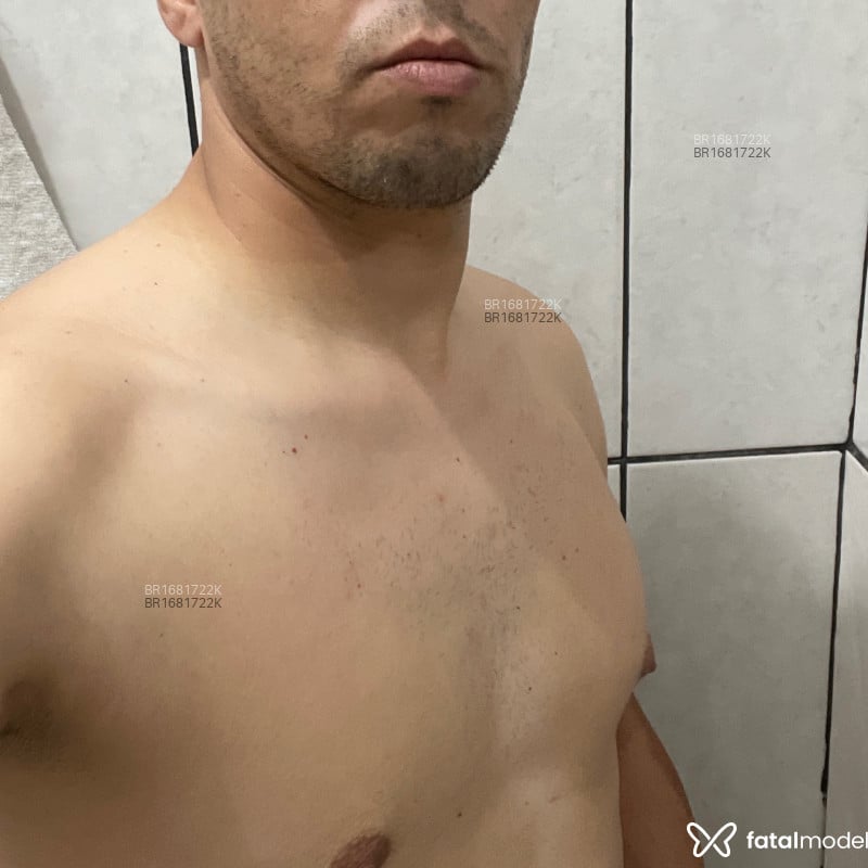 Acompanhante Henrique - Feed