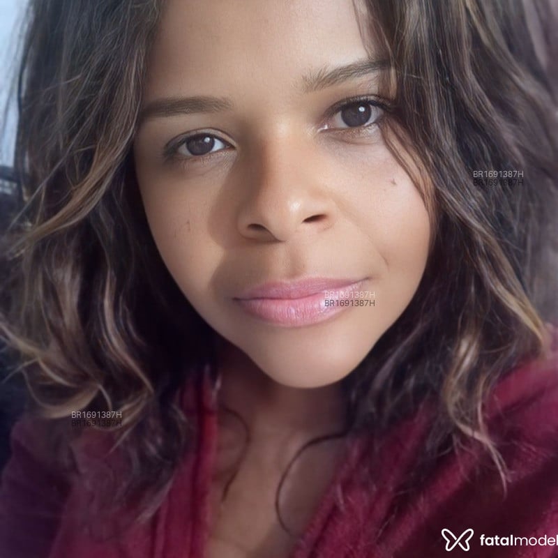 Acompanhante Laura - Feed