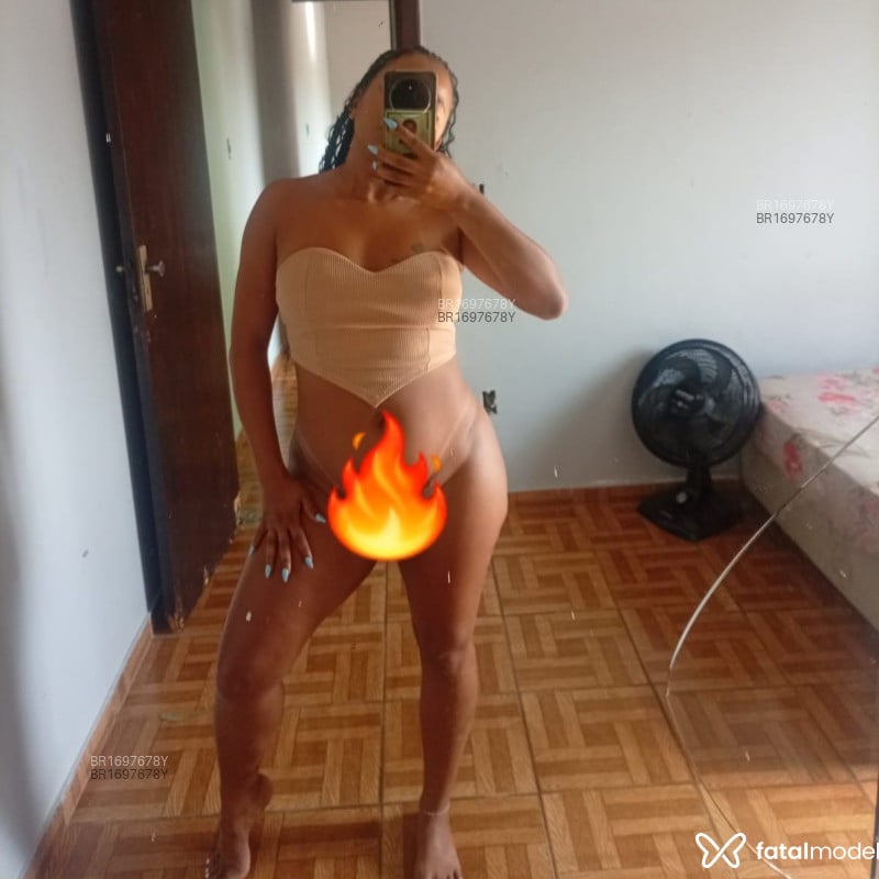 Acompanhante Safira - Feed