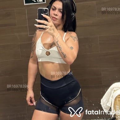Acompanhante Tatah - Feed