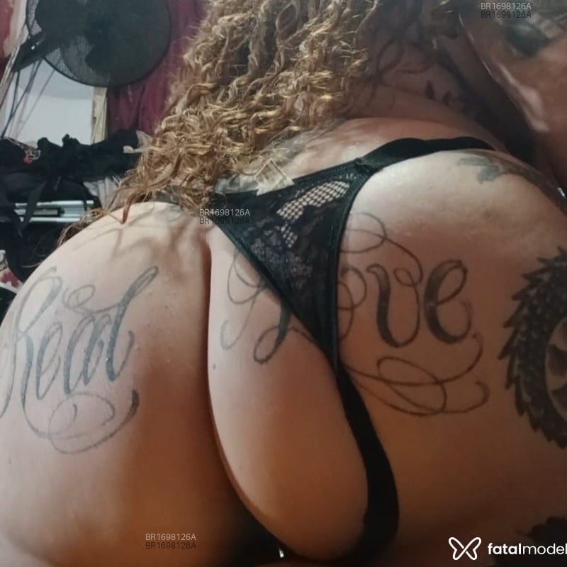 Acompanhante Tetê Carabina - Feed