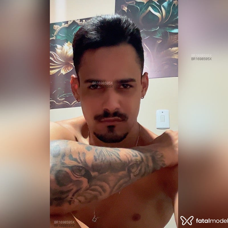 Acompanhante Guilherme - Feed