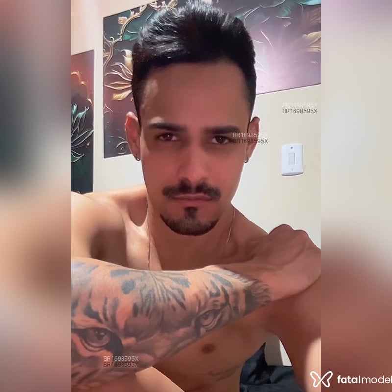 Acompanhante Guilherme - Feed