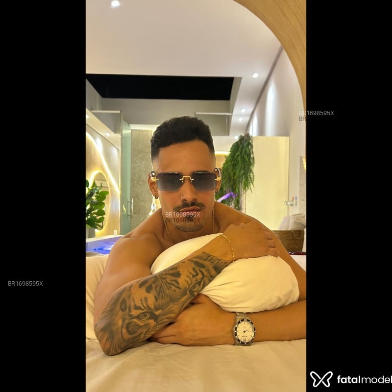 Acompanhante Guilherme - Feed
