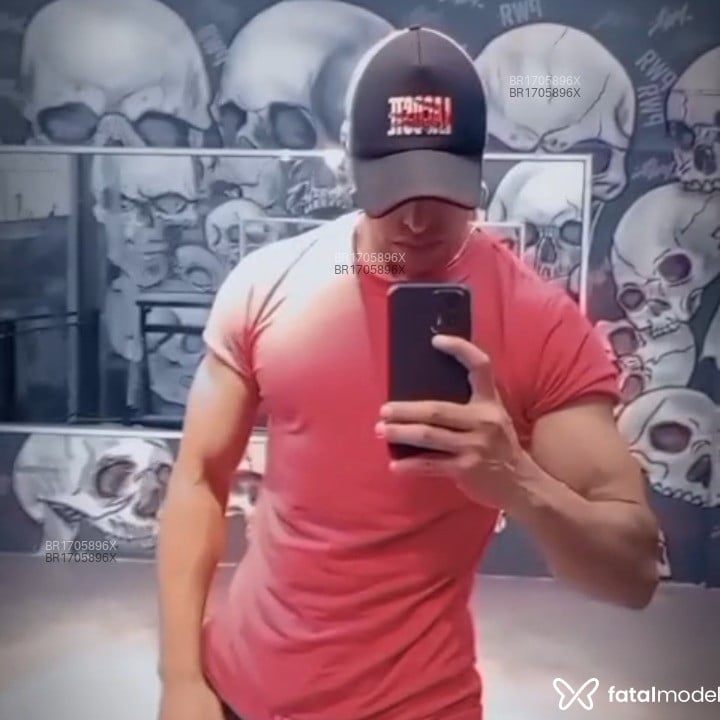 Acompanhante Felipe - Feed