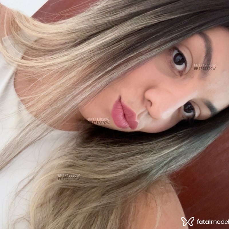Acompanhante Caroline - Feed