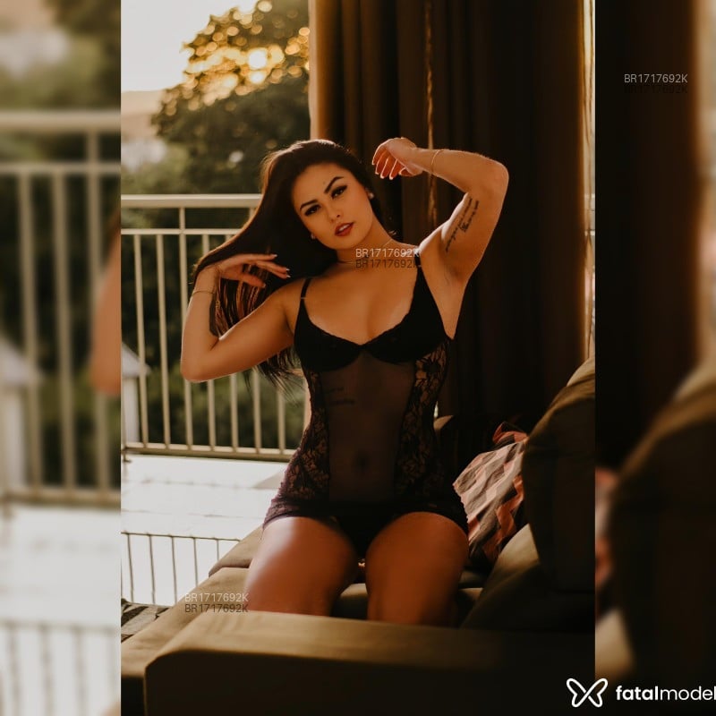 Acompanhante Kimberly - Feed