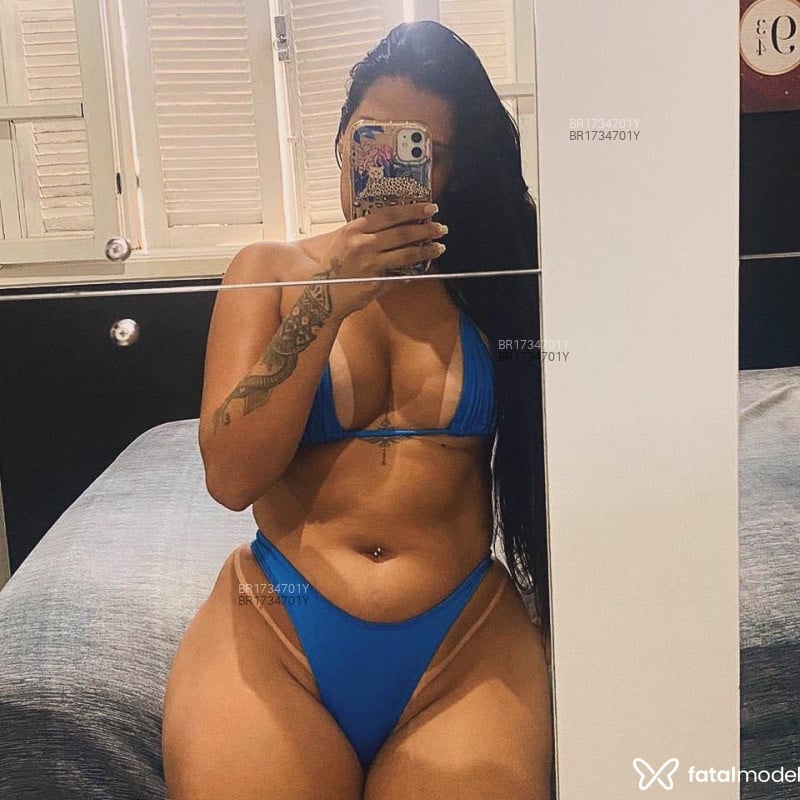 Acompanhante Morena - Feed