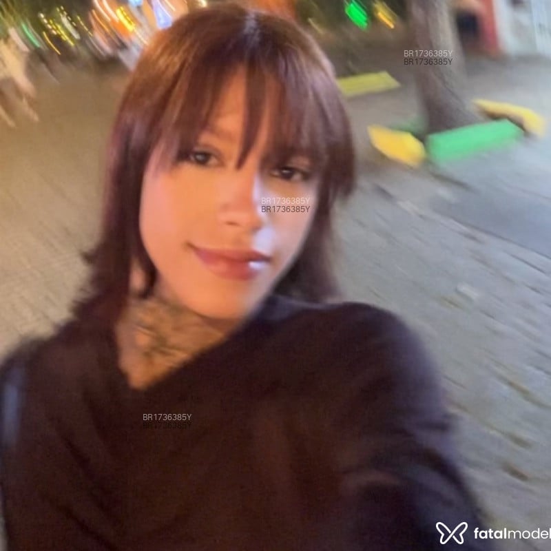 Acompanhante Jade - Feed