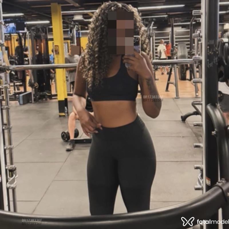 Acompanhante Izaa Parlandim - Feed