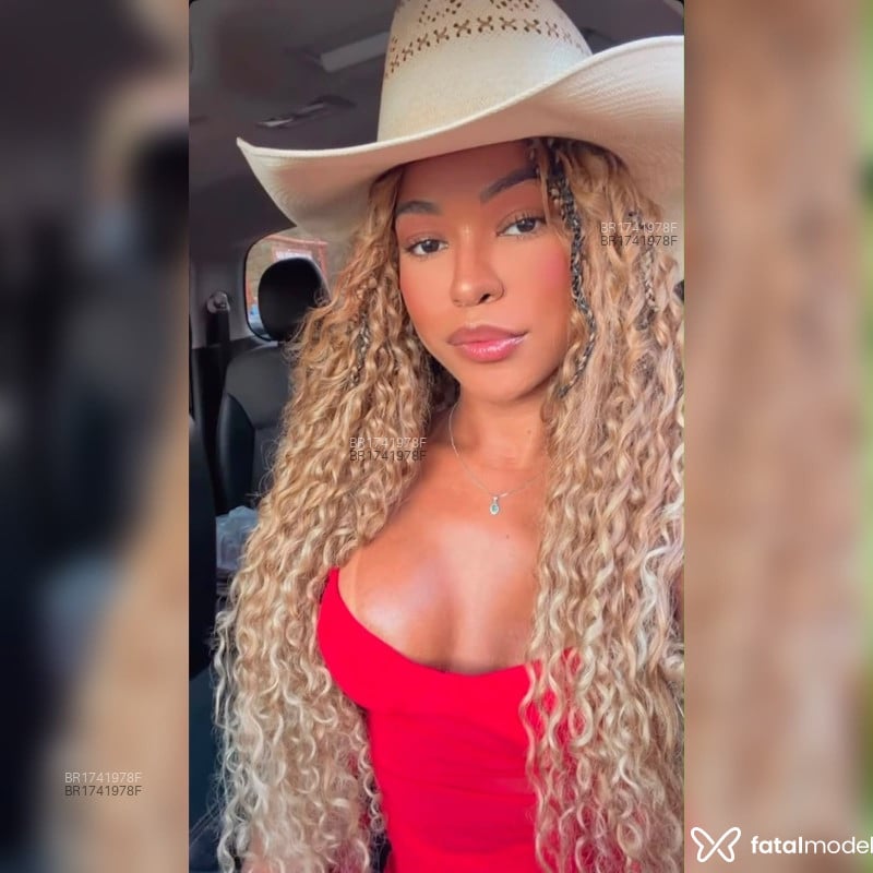 Acompanhante Millena Souza - Feed