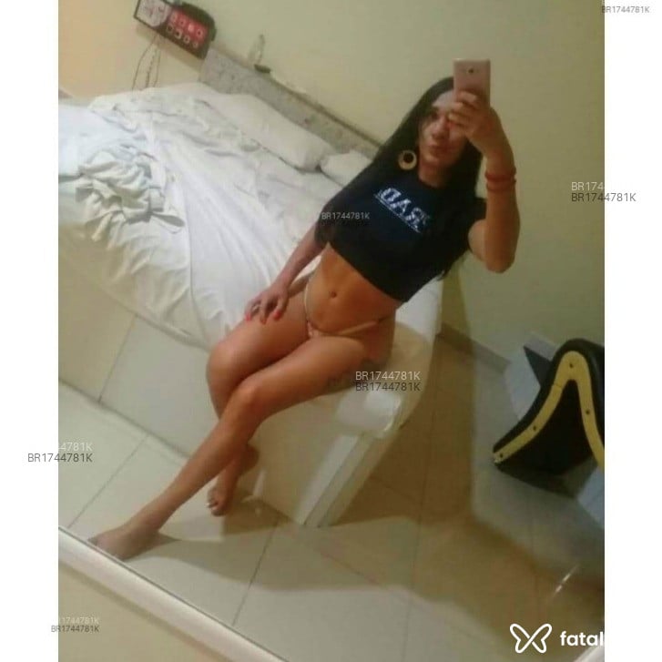 Acompanhante Mia Pantoja - Feed
