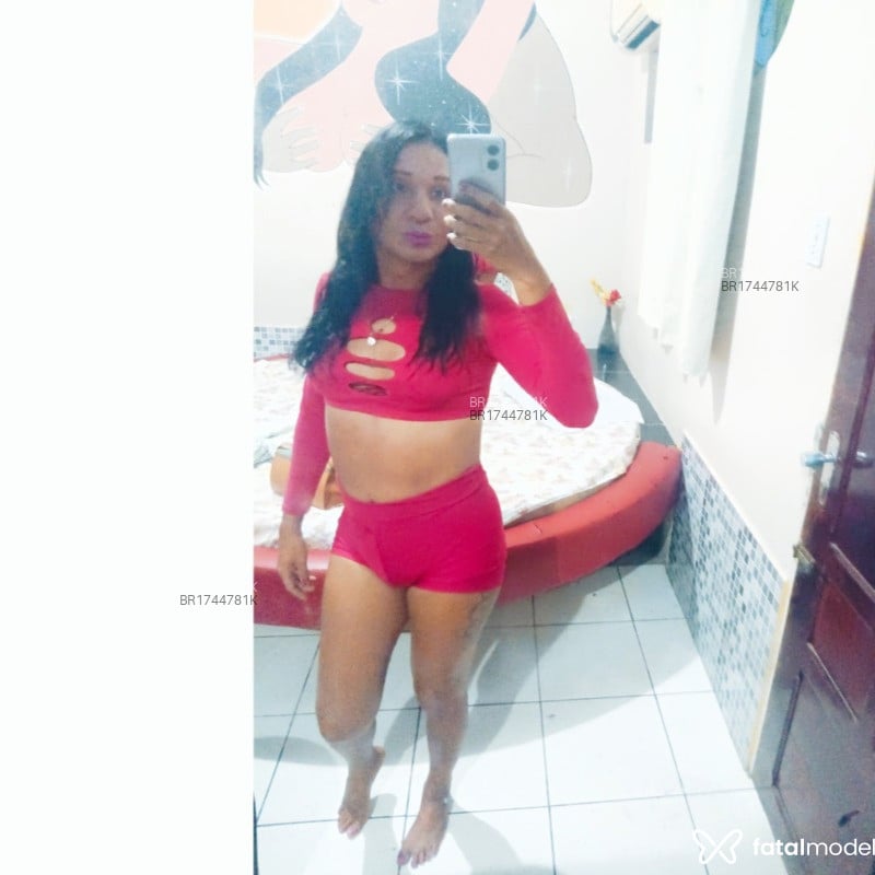 Acompanhante Mia Pantoja - Feed