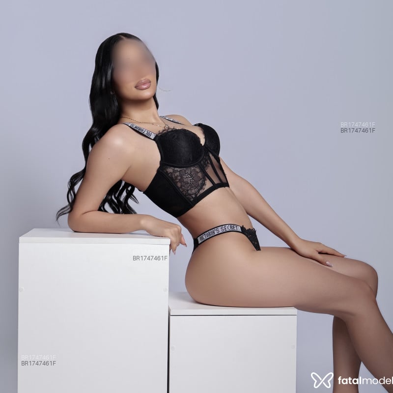 Acompanhante Alline Ferraz - Feed