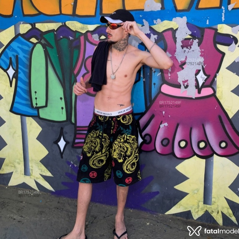 Acompanhante Henrique - Feed