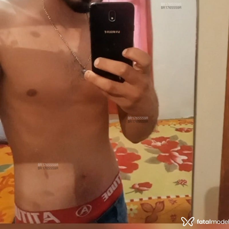 Acompanhante Sebastiaã - Feed
