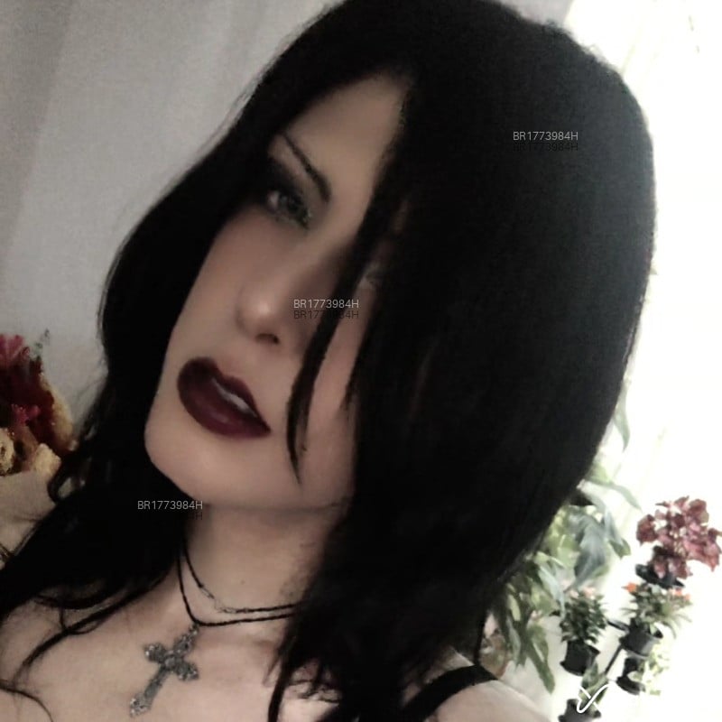 Acompanhante Yuki Sazaiaki - Feed