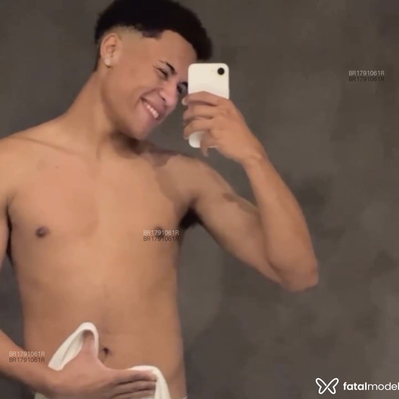 Acompanhante Matheus Henrique - Feed