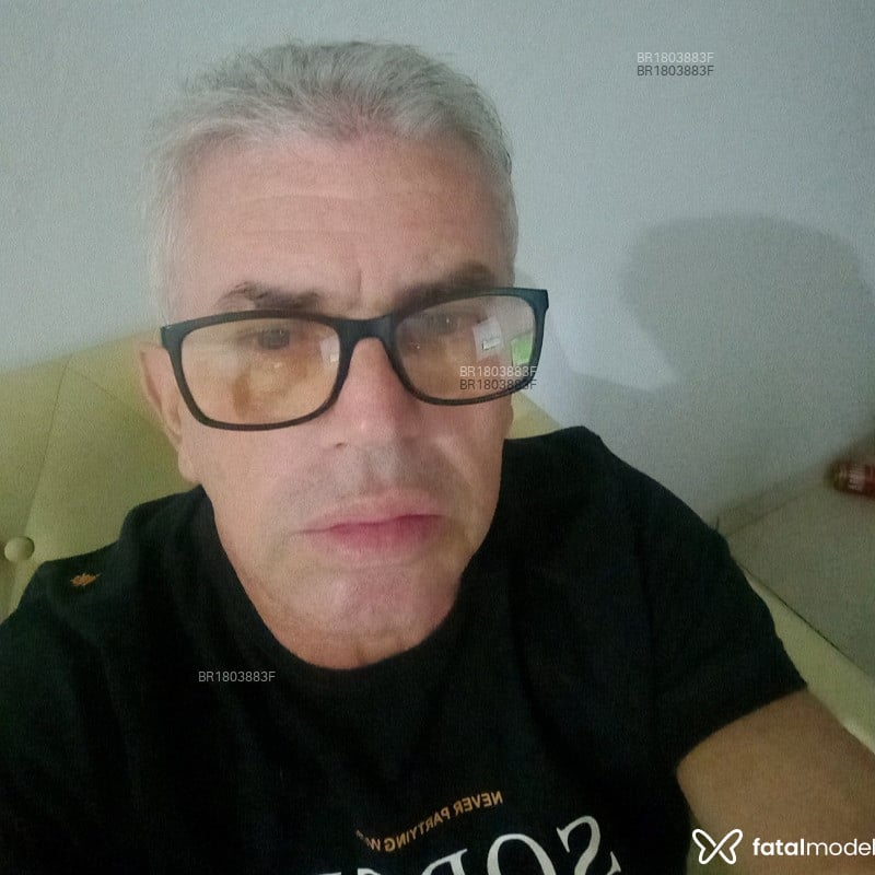 Acompanhante Dodopicagrossa - Feed