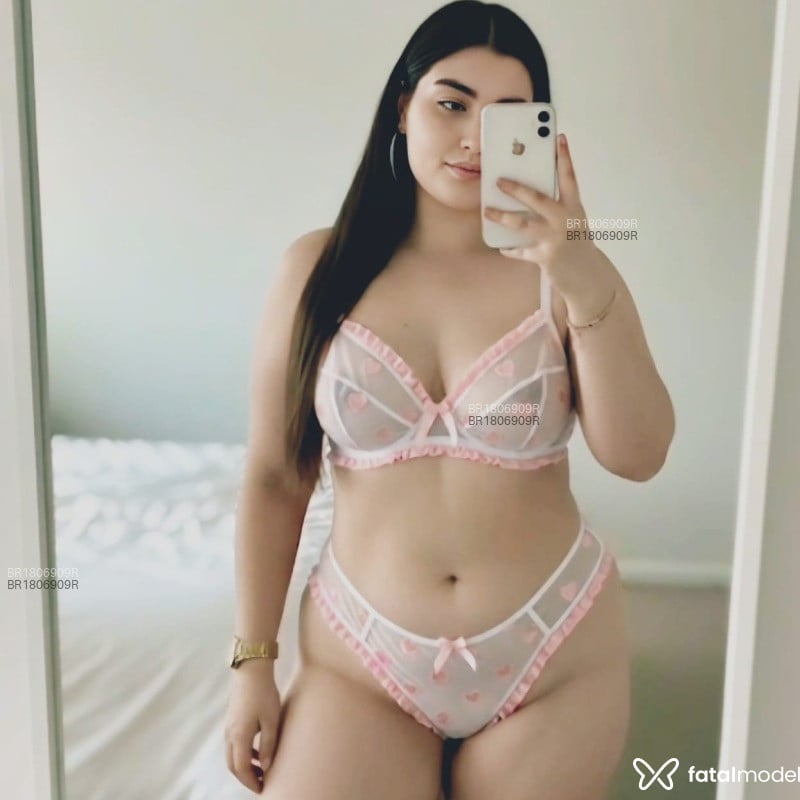 Acompanhante Jade Collins - Feed
