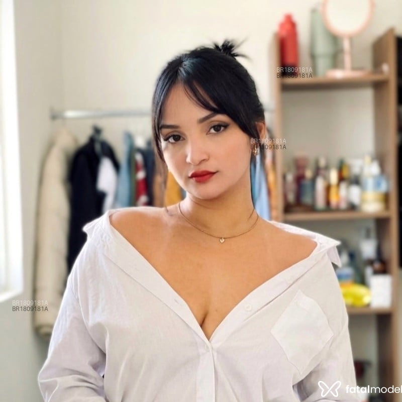 Acompanhante Jade Vieira - Feed