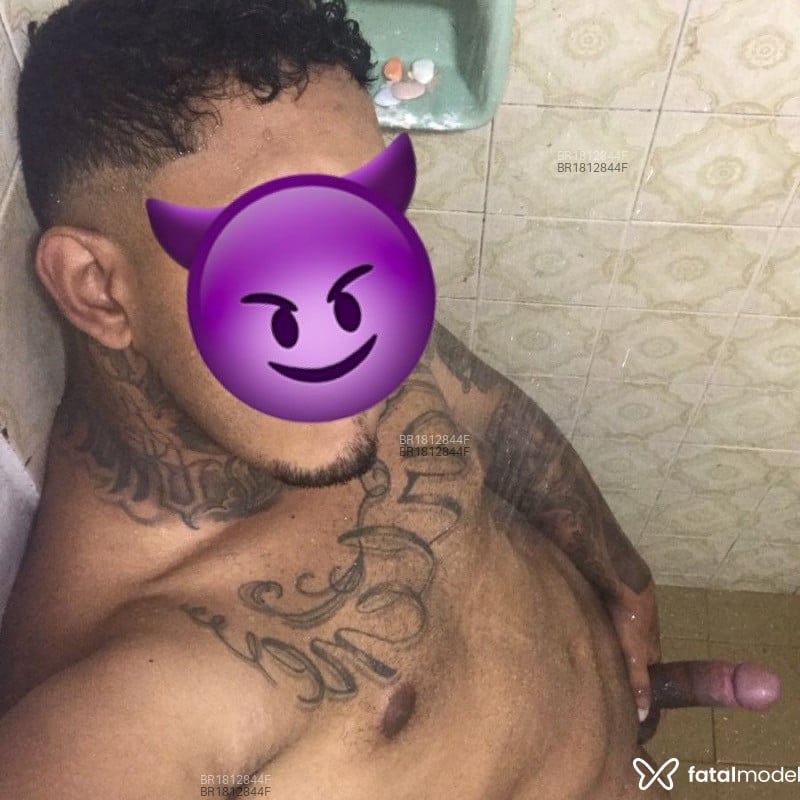 Acompanhante Matheus - Feed