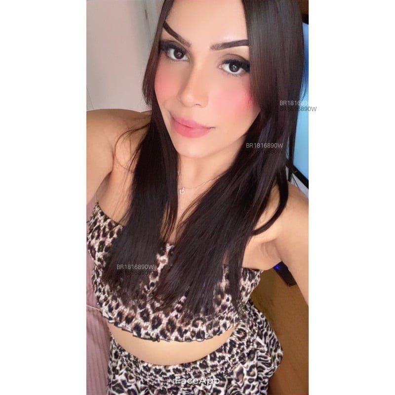 Acompanhante Julia Pimentel - Feed