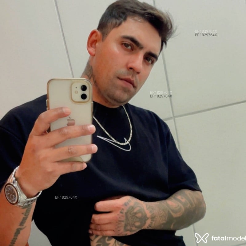 Acompanhante Henrique - Feed