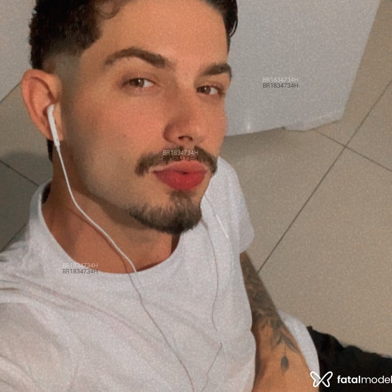 Acompanhante Kayky Couto - Feed
