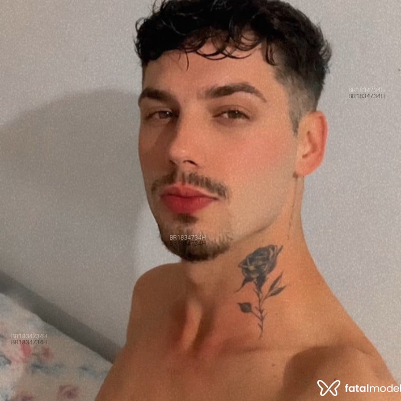Acompanhante Kayky Couto - Feed