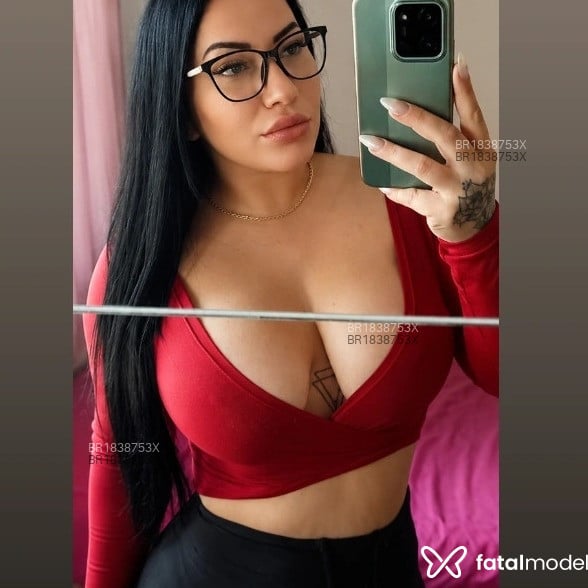 Acompanhante Scarlett - Feed