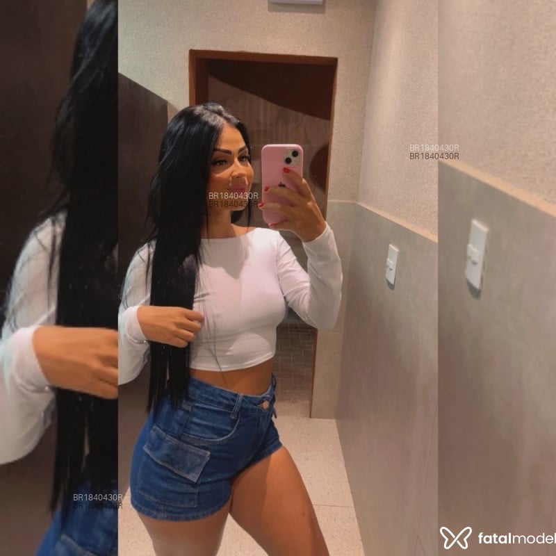 Acompanhante Rebeca - Feed