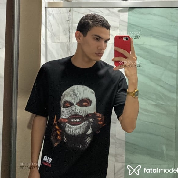 Acompanhante Cacheado - Feed