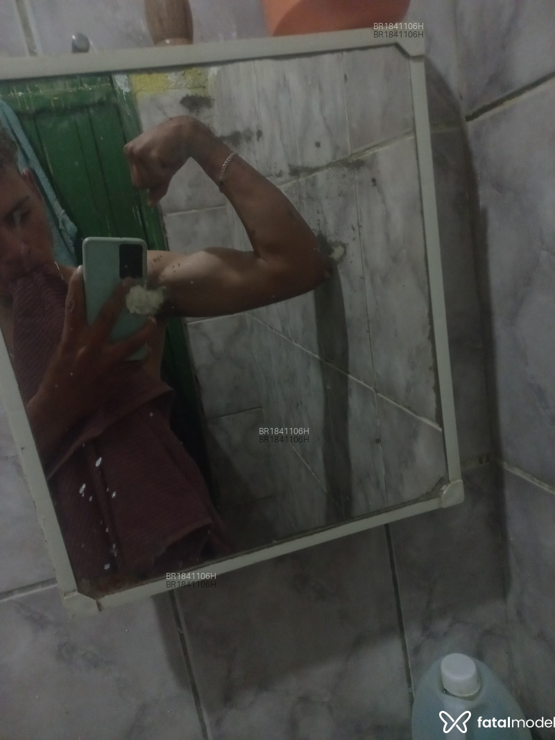 Acompanhante Matheus - Feed
