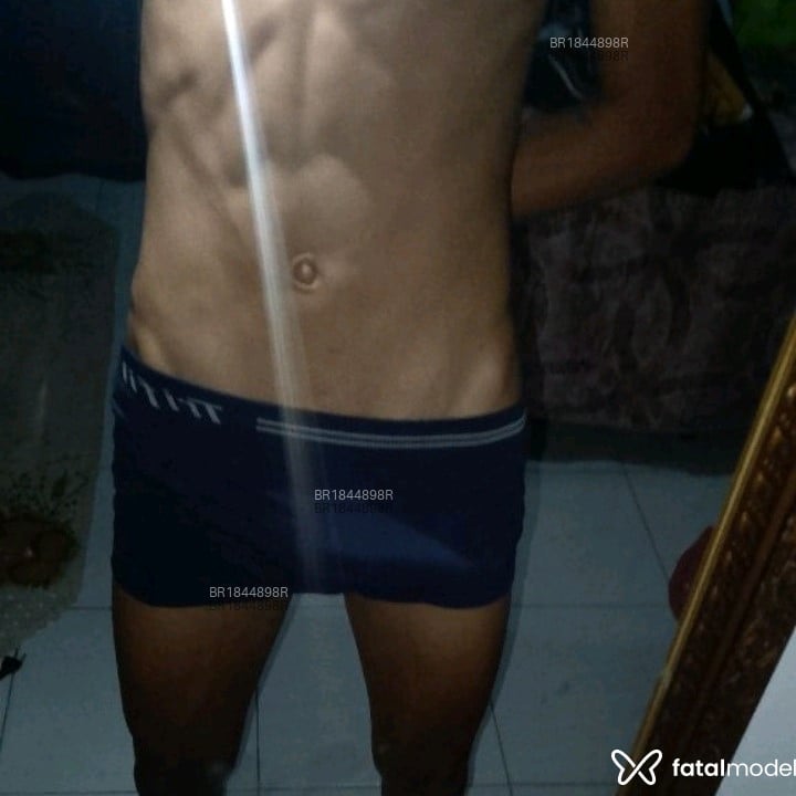 Acompanhante Henrique - Feed