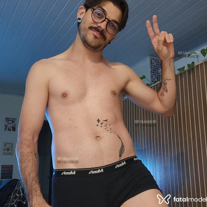 Acompanhante Vitor - Feed