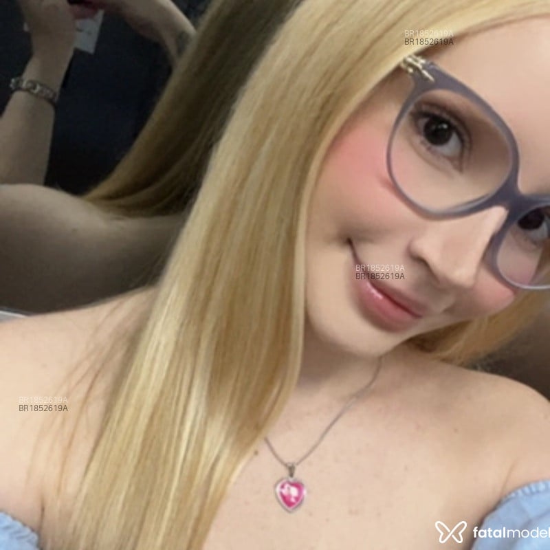 Acompanhante Lizzy Sweet - Feed