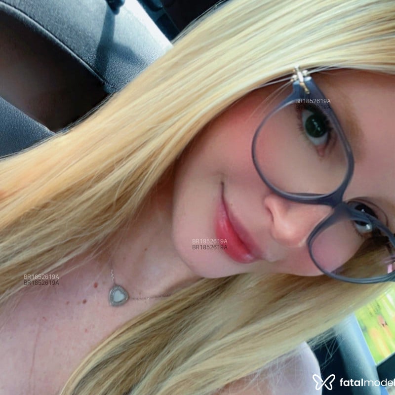 Acompanhante Lizzy Sweet - Feed