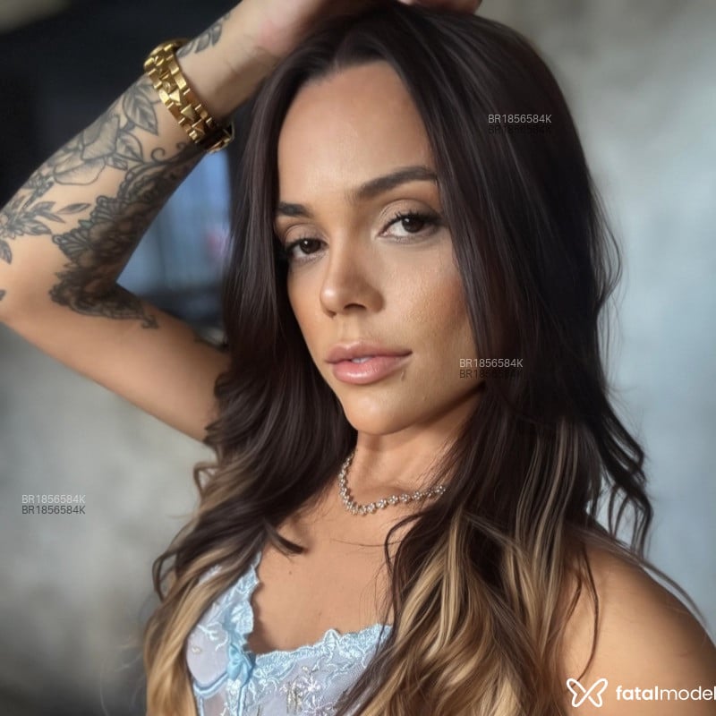 Acompanhante Mia - Feed