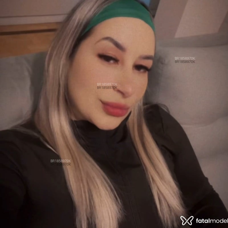 Acompanhante Luiza - Feed