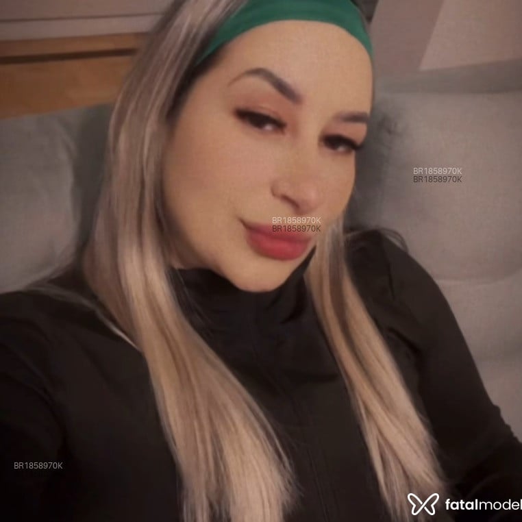 Acompanhante Luiza - Feed